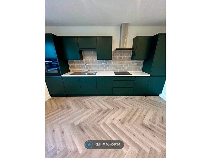 1 Bedroom Flat To Rent In Barham Road, South Croydon, CR2