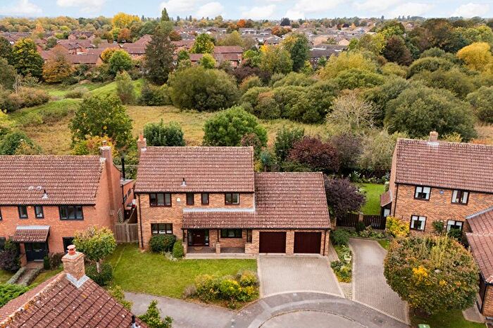 4 Bedroom Detached House For Sale In Sewell Close, Abingdon, OX14
