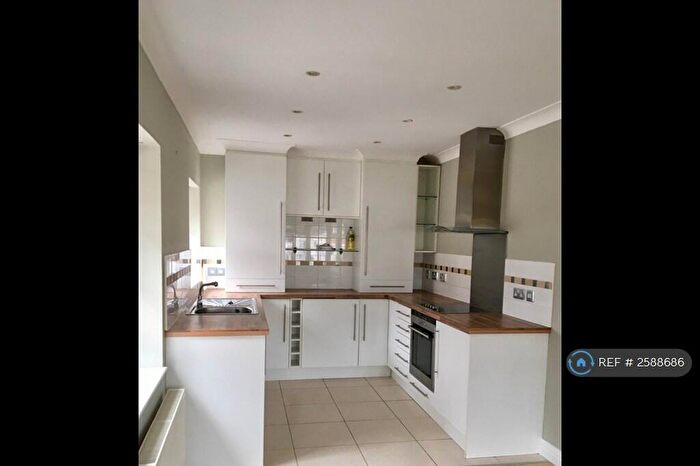 2 Bedroom Flat To Rent In Gold Hill East, Chalfont St. Peter, SL9