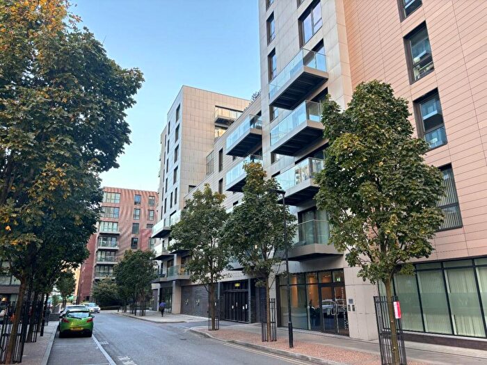2 Bedroom Flat To Rent In Darter House, Anax Street, London, N4