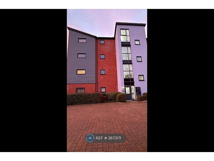 2 Bedroom Flat To Rent In Abells Close, Walton, Milton Keynes, MK7