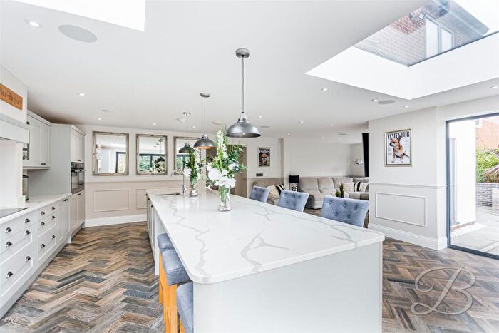 5 Bedroom Detached House For Sale In Chatsworth Drive, Mansfield, NG18