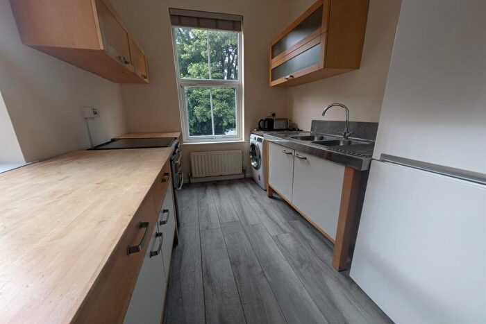 1 Bedroom Apartment To Rent In Ebury Road, NG5