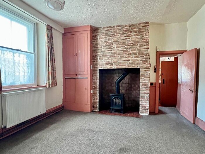 5 Bedroom Detached House For Sale In Warren Road, Rhosneigr, LL64