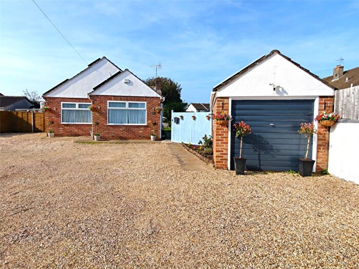 4 Bedroom Bungalow For Sale In Shellards Road, Longwell Green, Bristol, Gloucestershire, BS30