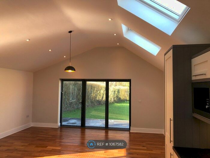 1 Bedroom Flat To Rent In High Barn Road, Upper Dicker, Hailsham, BN27