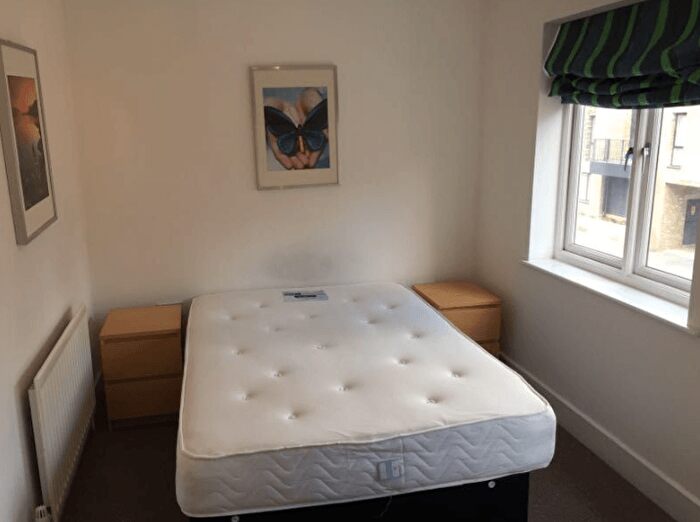 1 Bedroom Town House To Rent In St Davids Square, London, E14