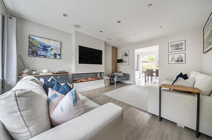 4 Bedroom Detached House For Sale In Stourvale Gardens, Chandler's Ford, SO53