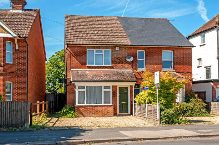 3 Bedroom Semi-Detached House To Rent In Ridgway Road, Farnham, Surrey, GU9