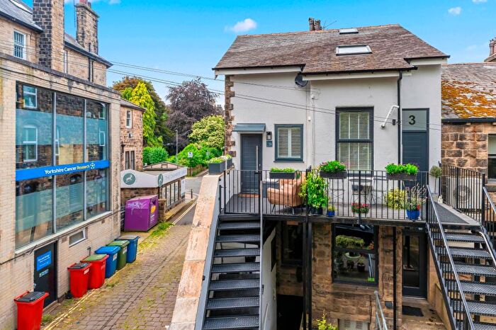 2 Bedroom Flat For Sale In Cunliffe Road, Ilkley, West Yorkshire, LS29