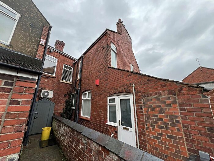 Town House To Rent In A Hartshill Road, Stoke-On-Trent, ST4