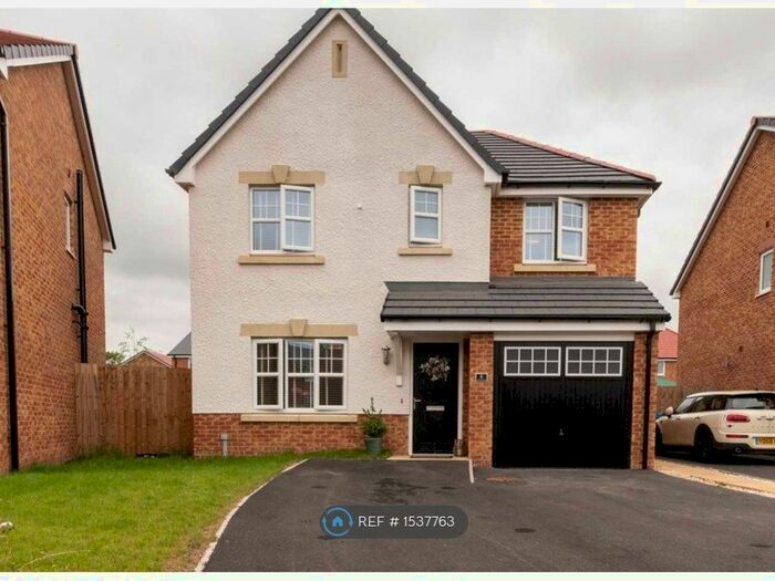 4 Bedroom Detached House To Rent In Heron Close, Wesham, Preston, PR4