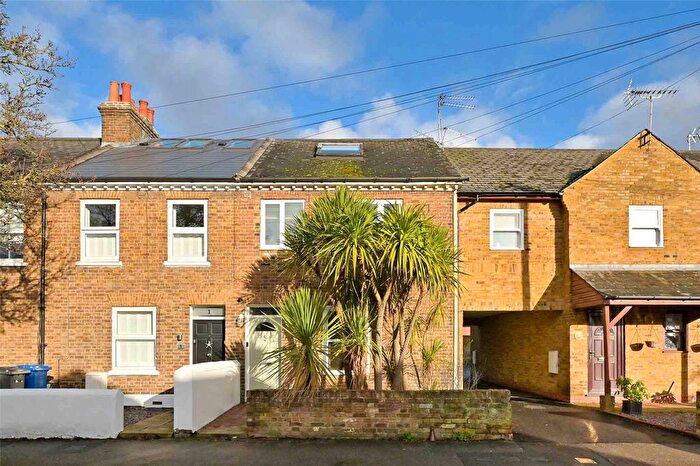 3 Bedroom Maisonette For Sale In Bexley Street, Windsor, Berkshire, SL4