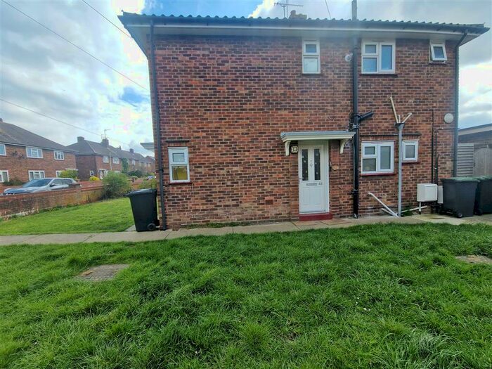 2 Bedroom Flat To Rent In Curwen Road, Stowmarket, IP14