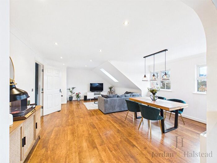 2 Bedroom Penthouse To Rent In The Spinnakers, Liverpool, Merseyside, L19