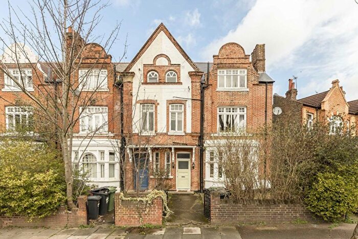 2 Bedroom Flat To Rent In St. Margarets Road, London, SE4
