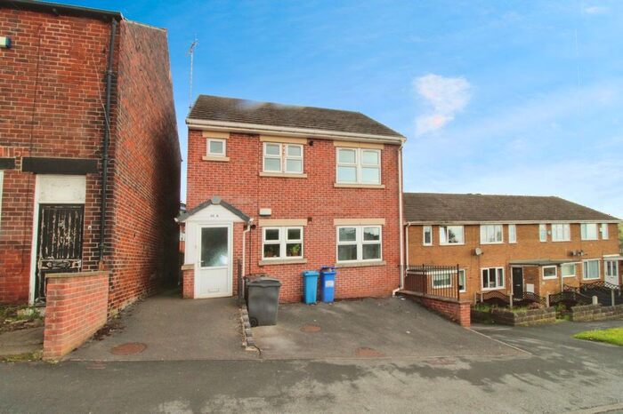 3 Bedroom Maisonette To Rent In Newman Road, Sheffield, South Yorkshire, S9