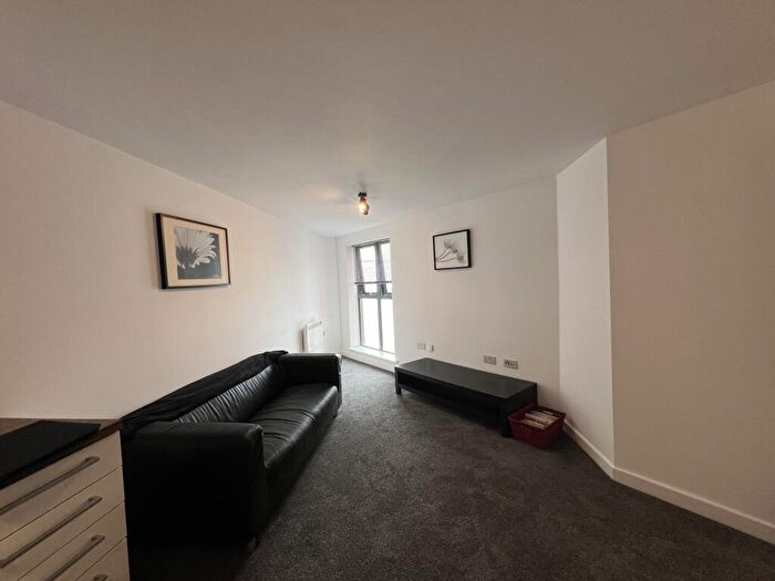1 Bedroom Flat To Rent In Harding Street, Swindon, SN1
