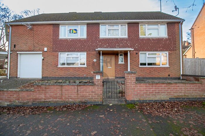 2 Bedroom Flat To Rent In Dovedale Road, Leicester, LE2