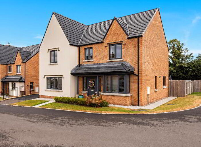 4 Bedroom Detached House For Sale In Ashgrove Walk, Newtownards, BT23