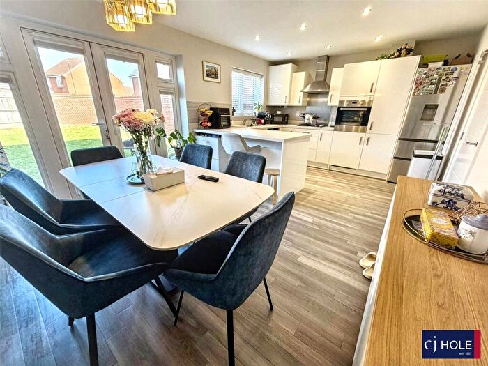 3 Bedroom Detached House For Sale In Tailor Close, Churchdown, GL3
