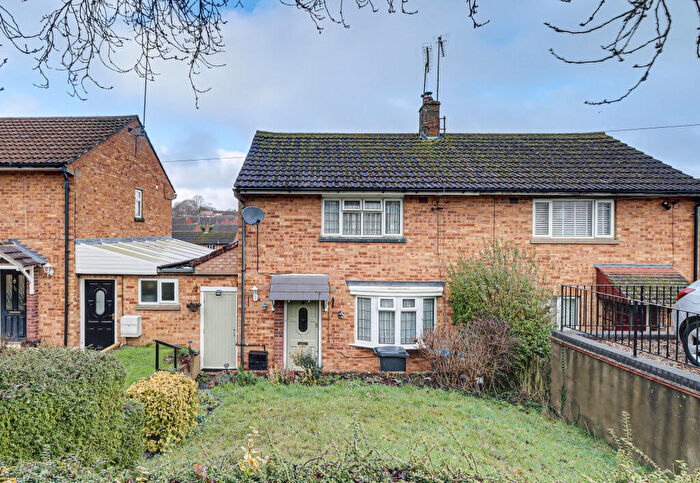 2 Bedroom Semi-Detached House For Sale In Parkfield, Markyate, St. Albans, AL3