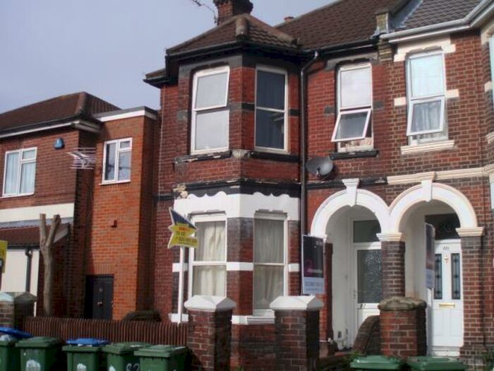 6 Bedroom House To Rent In Lodge Road, Portswood, Southampton, SO14