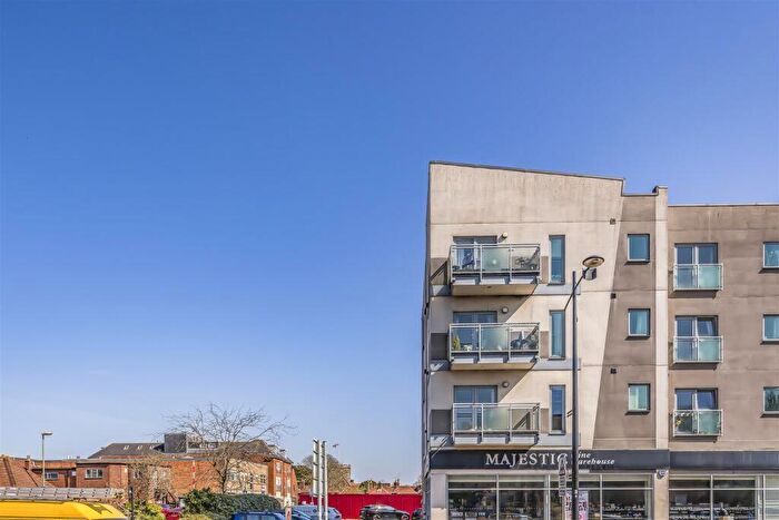 2 Bedroom House For Sale In South Park Court, Bulbeck Road, Havant, PO9
