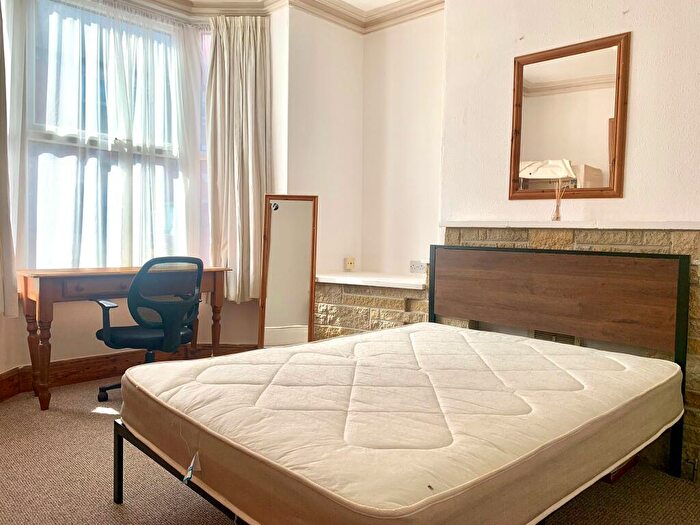 3 Bedroom Terraced House To Rent In Spacious Bedroom House // /, LN2