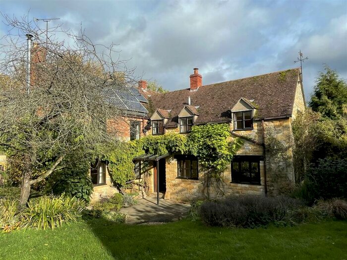 4 Bedroom Detached House To Rent In Aston Magna, Moreton-in-Marsh, GL56