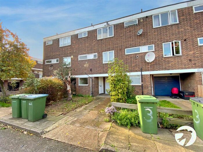 3 Bedroom Detached House To Rent In Farjeon Road, London, SE3