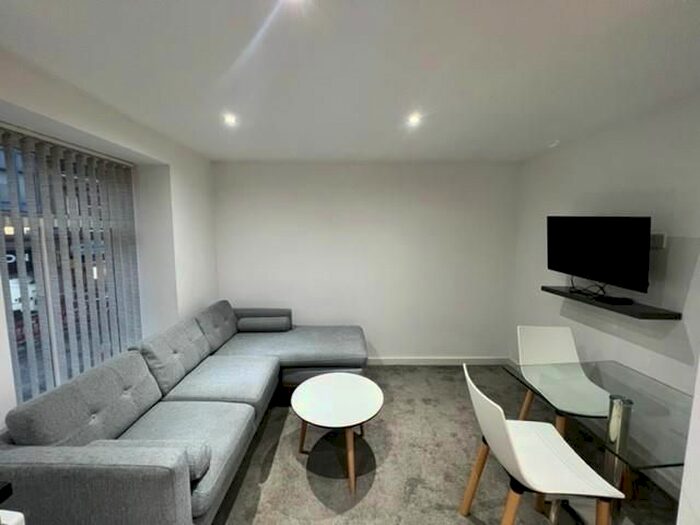 1 Bedroom Flat To Rent In Northgate, City Centre, Bradford, BD1