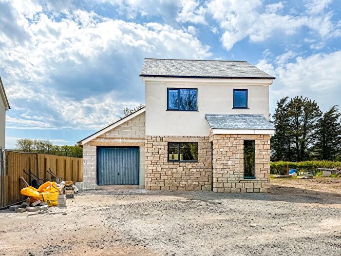 3 Bedroom Detached House For Sale In Forth Vean, Helston, TR13