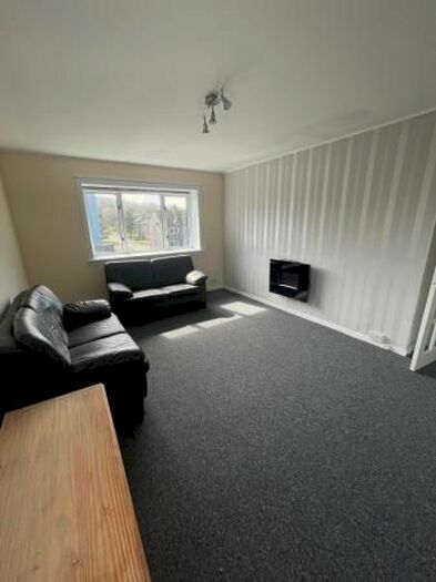 2 Bedroom Flat To Rent In Cairngorm Gardens, Aberdeen, AB12