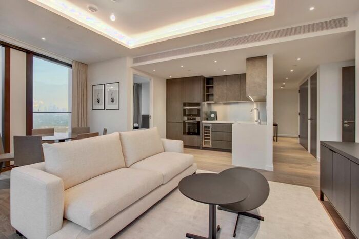 3 Bedroom Flat To Rent In Carnation Way, London, SW8