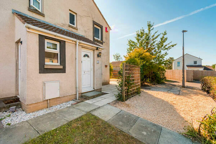 1 Bedroom Terraced House To Rent In North Bughtlinfield, East Craigs, Edinburgh, EH12