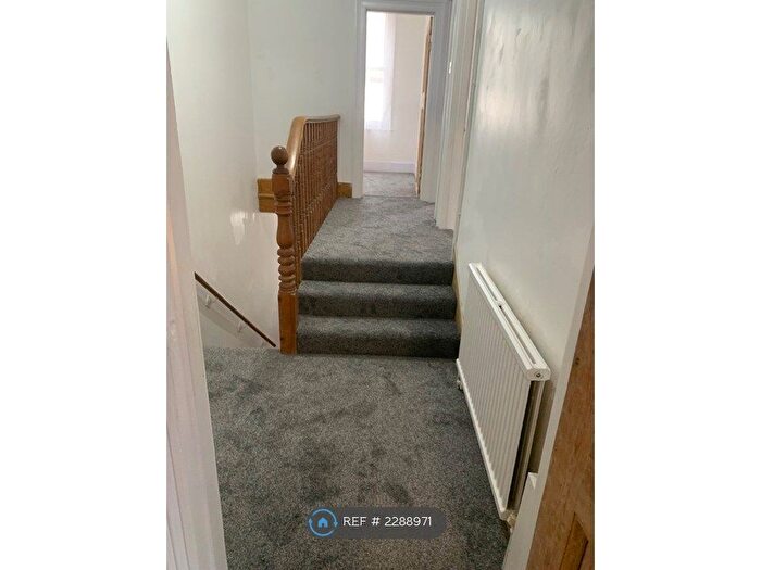 2 Bedroom Maisonette To Rent In Manchester Road, London, N15