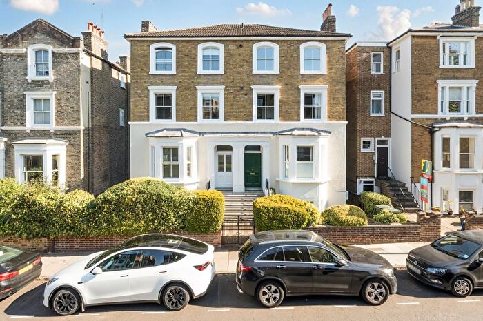 1 Bedroom Flat For Sale In Church Road, Richmond, TW9