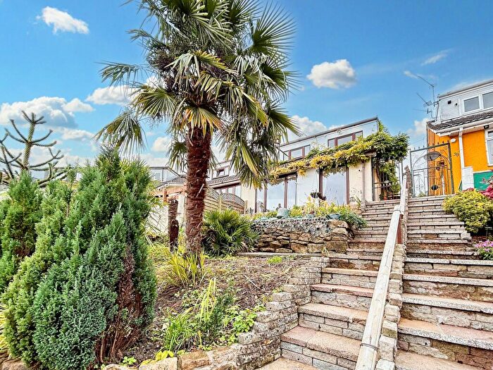 3 Bedroom Semi-Detached House For Sale In The Links, Trevethin, NP4