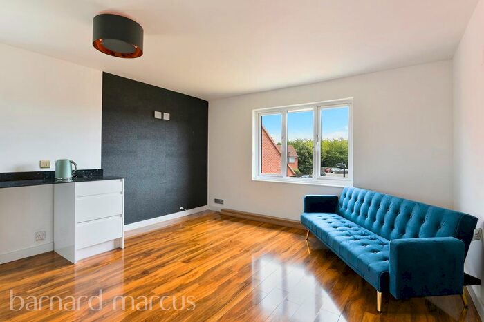 1 Bedroom Flat To Rent In Adams Way, Croydon, CR0