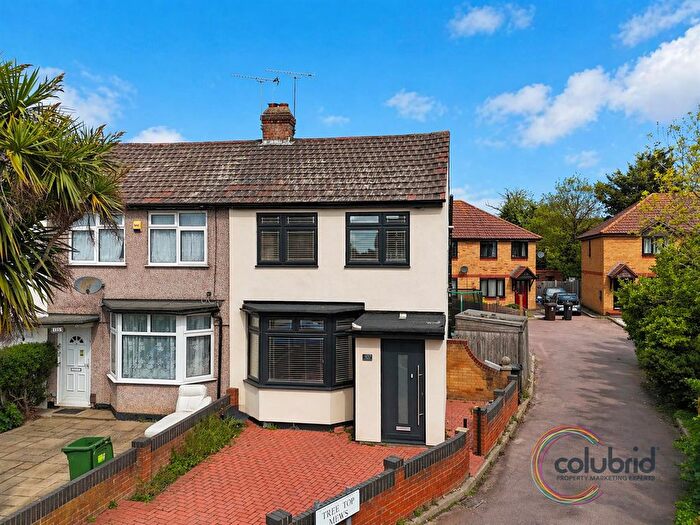 2 Bedroom End Terrace House For Sale In Western Avenue, Dagenham, RM10