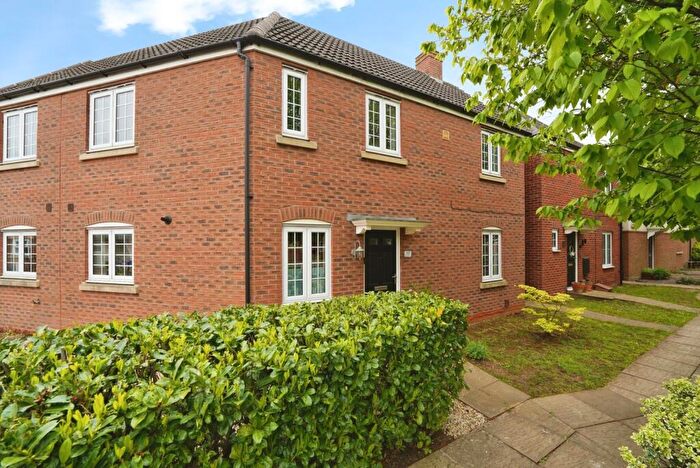 3 Bedroom Semi-Detached House For Sale In Woodvale Kingsway, Gloucester, Gloucestershire, GL2
