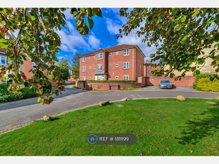 2 Bedroom Flat To Rent In Brentry, Bristol, BS10