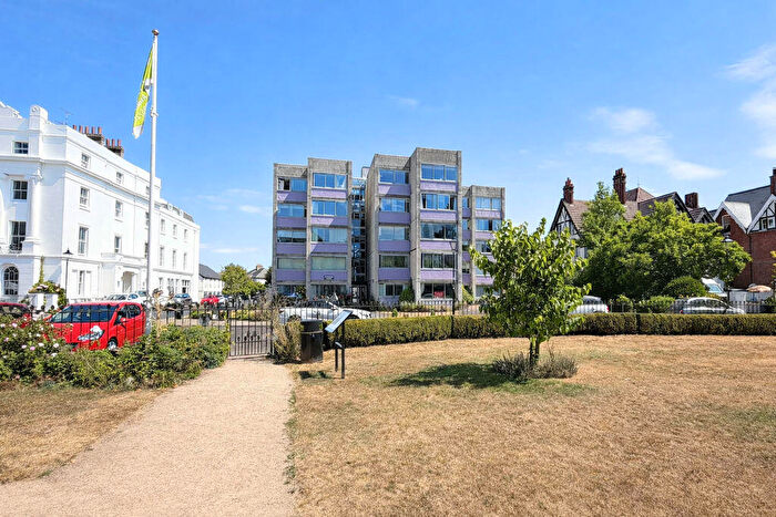 2 Bedroom Apartment For Sale In Ambleside Court, Crescent Road, Alverstoke, Gosport, PO12