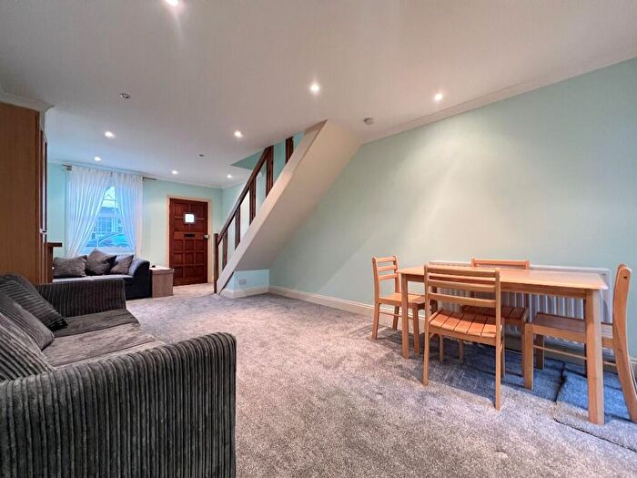 2 Bedroom Semi-Detached House To Rent In North Road, West Wickham, BR4