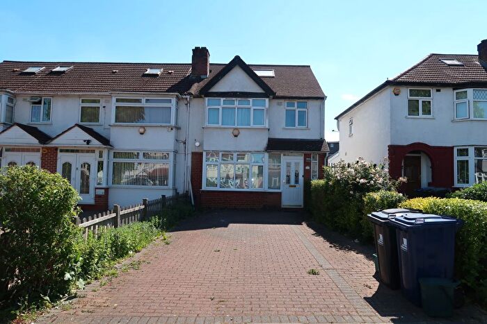 6 Bedroom End Of Terrace House To Rent In Fermoy Road, Greenford, UB6