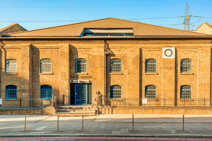 1 Bedroom Apartment To Rent In The Grainstore, Western Gateway, Royal Victoria Docks, London, E16