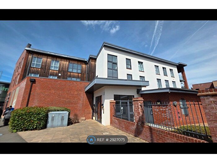 2 Bedroom Flat To Rent In Fortran House, Milton Keynes, MK10