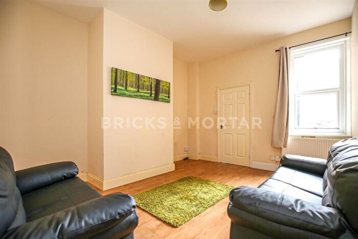 2 Bedroom Flat To Rent In Trewitt Road, Heaton, NE6