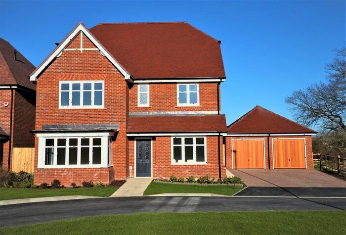 5 Bedroom Detached House To Rent In Eames View, Southwater, RH13